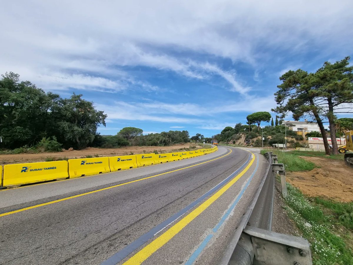 Afectacions al trànsit C-63 / Cruïlla Els Pinars

👉 A partir de dilluns no serà possible accedir a la urbanització venint des de Vidreres, els vehicles hauran de realitzar el canvi de sentit a la rotonda de Mas Romeu.