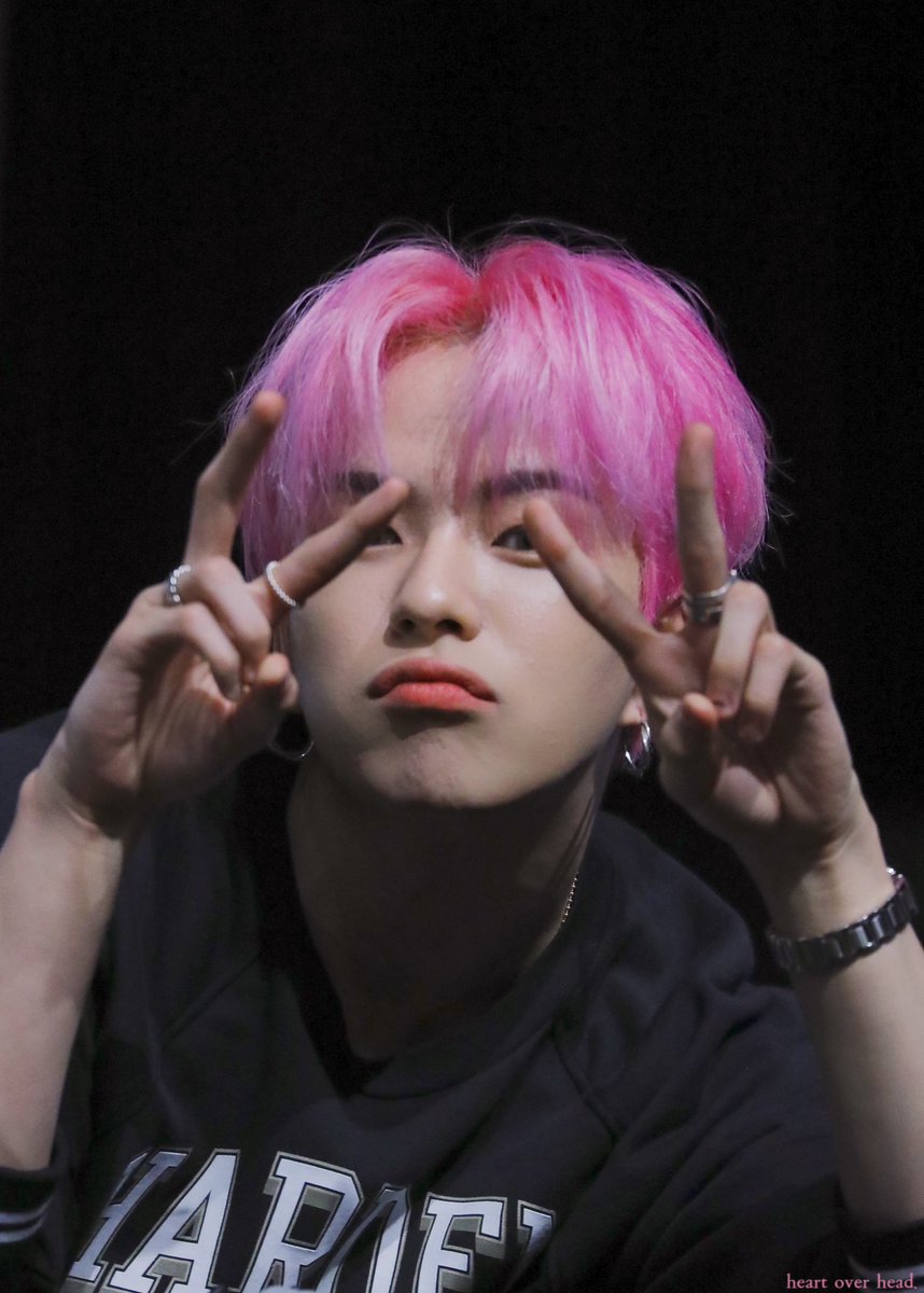 HoH723's tweet photo. 221021 HQ

우리째째는 하트 요정이야!!💕💞💓💗💘

(오늘 엔딩이 너무 예뻐~~~

#윤재혁 #YOONJAEHYUK #ジェヒョク    #尹材赫 #트레저            #TREASURE https://t.co/MAU2ZCCbrk