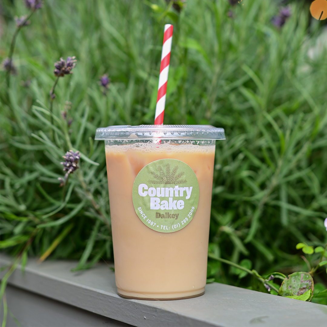 Country_Bake's tweet photo. Taking a little Saturday stroll?🐕 Why not stop by and recharge⚡ your batteries🔋 with a freshly brewed coffee! ☕ https://t.co/C7TR7u26zv