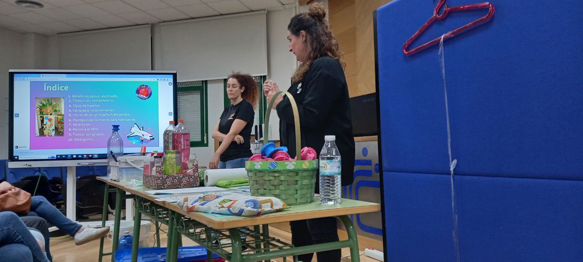 En H3R2 <a href="/gemagersan/">@gemagersan</a> y <a href="/mrparejoa01/">María Raquel Parejo Arias</a> nos hablan de las Verduras y hortalizas en Marte #e3x #e3x22 #e3xmarte 🚀🔴