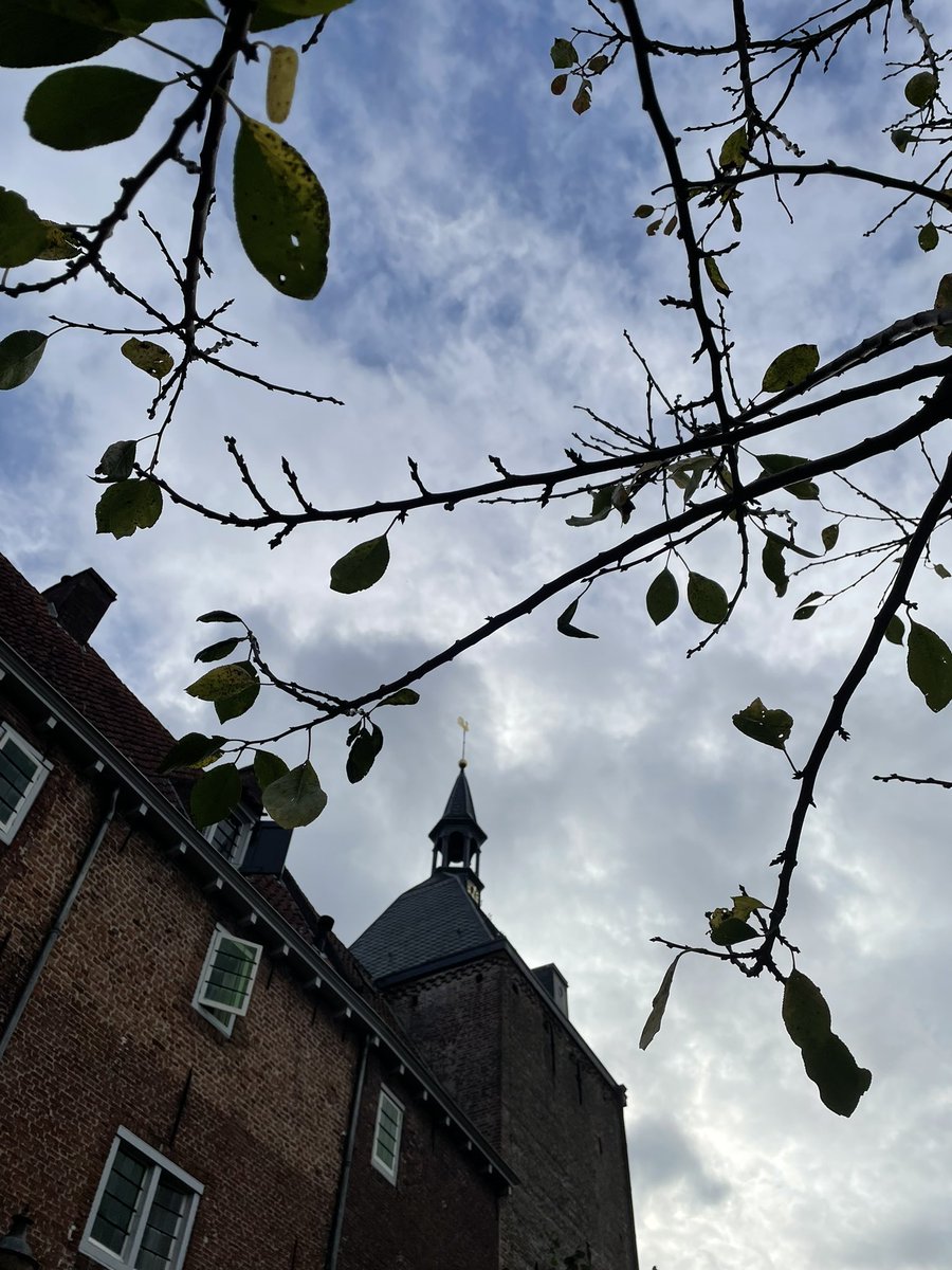 voshans's tweet photo. #Amersfoort, 22 oktober 2022…
#Muurhuizen #Dieventoren #herfst https://t.co/5c9x0FFhFJ