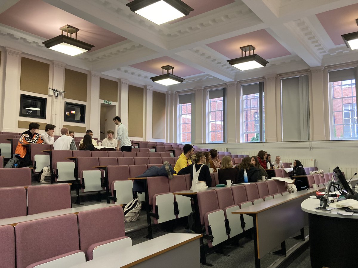 AND WE’RE OFF! Thanks <a href="/its_greenemma/">Emma Greenwood (she/her)🌍💚</a> and <a href="/K23Mahnoor/">mahnoor !!!</a> for brilliant opening speeches 🌎 now we’re discussing aspects of climate change to develop into a youth statement for #cop27 and the UK <a href="/COP26/">COP26</a> team!! <a href="/dmkpotential/">DMK Potential</a> <a href="/LCOYUK/">Local Conference of Youth UK</a> <a href="/ukycc/">UK Youth Climate Coalition</a>