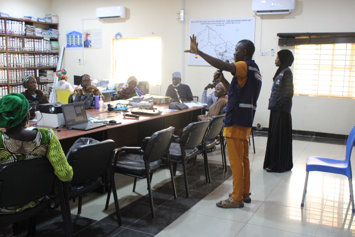 KwaraOnTop's tweet photo. In our continous strengthening disease surveillance activities in the state, the WHO Kwarateam engaged in training of state surveillance supervisors to improve capacity in areas of supervision and mentorship @WHONigeria @WMulombo @Zeenahzeenat @ChimbaruAlex @CWarigon @KwaraSphcda https://t.co/AahmPtytaS