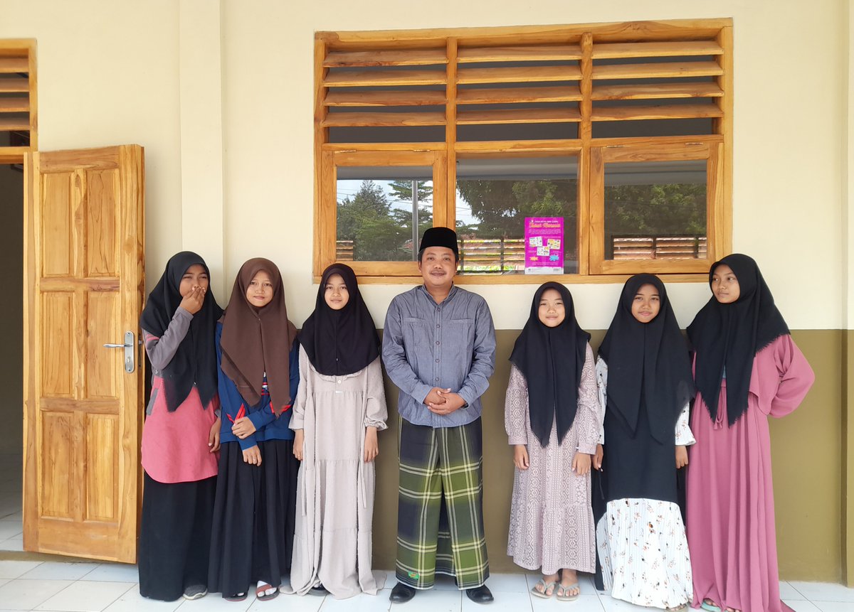 sigidpn1's tweet photo. Selamat Hari Santri 22 Oktober 2022. https://t.co/uZKxlEOXDn