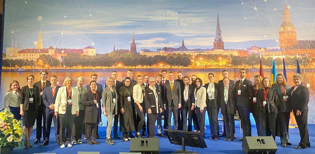 Rīgas konference noslēgusies, paldies @LATO_LV, kolēģiem @Arlietas un @AizsardzibasMin par organizāciju, dalībniekiem un atbalstītājiem par līdzdalību un ieguldījumu, bet īpašs paldies konferences brīvprātīgajiem #RigaConf2022