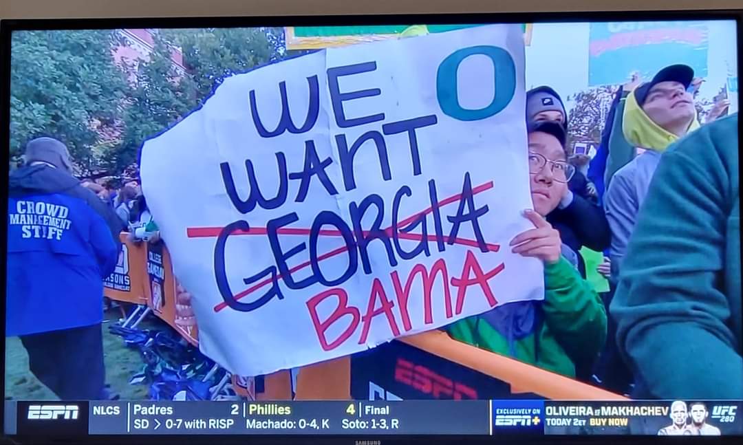 Sandman436's tweet photo. @FunnyMaine certainly not posting as a jab at Bama but when are these fools gonna learn? These other conferences don't want the smoke. #SECFamily https://t.co/K9SCJgt27o