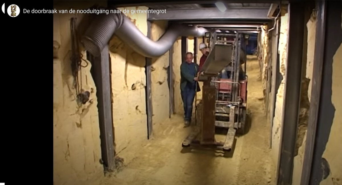 Sibbergroeve's tweet photo. Het is twintig jaar geleden dat de doorbraak plaatsvond bij het maken van de nooduitgang van de Gemeentegrot. Uitgezaagd door de jongens van firma Rouwet. De landmeetkundige opmetingen en de verdere begeleiding  gebeurde door de heer Jac Diederen. https://t.co/bwxuHJ2T4j https://t.co/nppx3ieUFZ