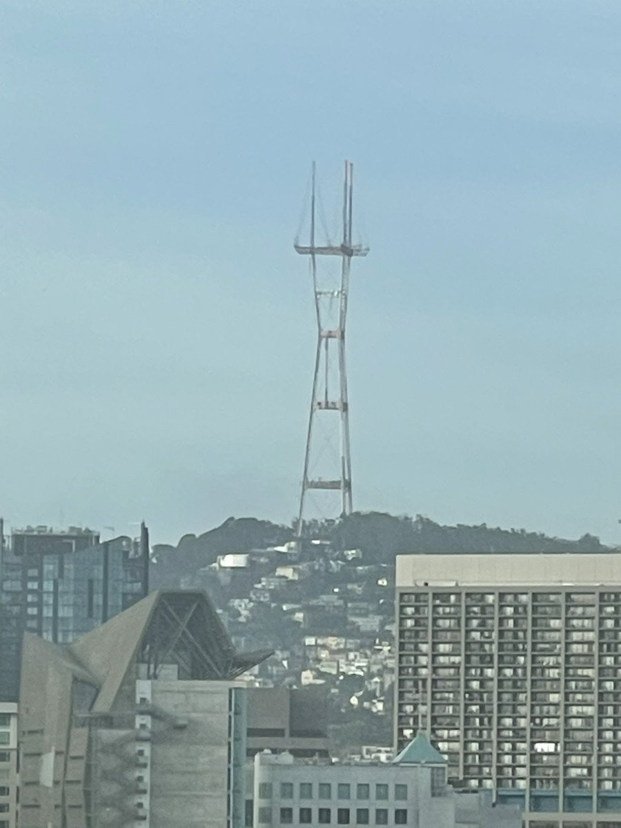 Ok, #SanFran what is this on the hill?!? Something similar to what we saw on #Westworld?!?