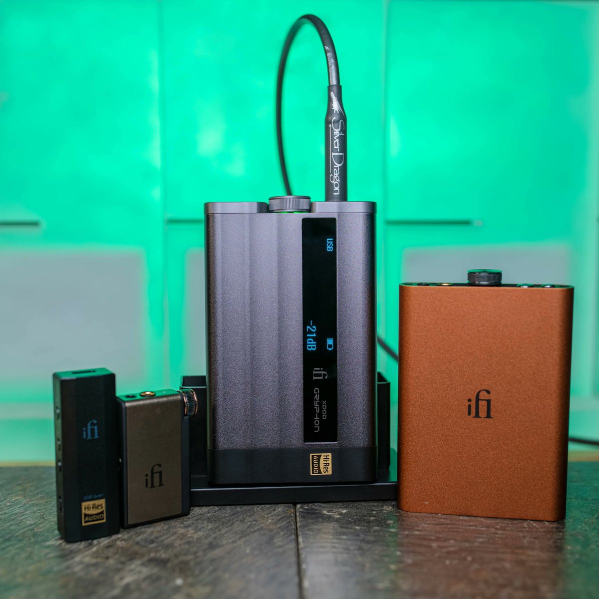 moonaudio's tweet photo. Yes, you can have big sound right in your pocket: https://t.co/pOdXzZ0Zfv 

@ChordAudio @ifiaudio @astell_kern #clarus #DACs #Portable #DAC #Audiophile #USB #GoodSound #Headphones #MusicLover #MusicIsLife #Chord #iFiAudio #Clarus #AstellnKern  #BestDAC #Best #PortableDAC #Audio https://t.co/JGrSpTVIZ1