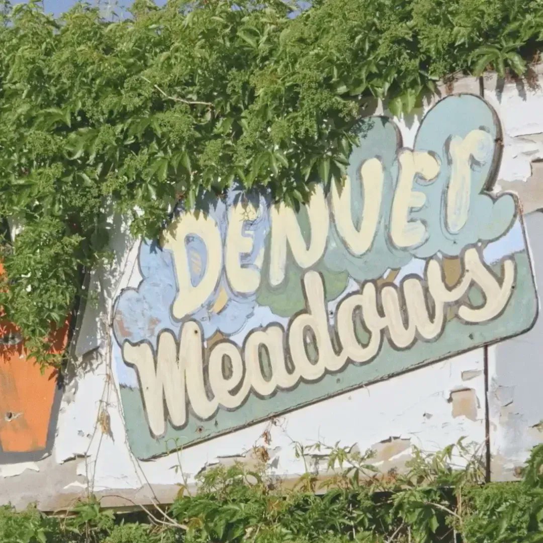 ➰  4 Days until #ADecentHome is available to stream from the comfort of your home.

🔔  #PreOrder the film now during our #FlashSale for $6.99! : buff.ly/3Dln9qN 

#denvermeadows #colorado #Denver #manufacturedhomes #indiefilm #documentary #affordablehousing #fairhousing