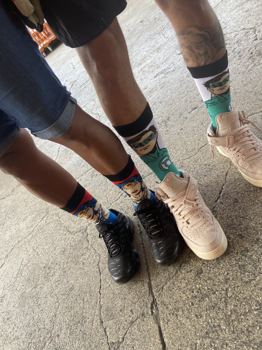 Rosa07069694's tweet photo. Today I’m Work with Asóciate Lot , heroes 🦸‍♂️ 🦸🏻🦸🏽‍♀️ socks Days 🧦 trabajando con Diversión 😀🧡⁦@samueltorrespr⁩ @belmaryvelazquez https://t.co/6UHhnbxSwR