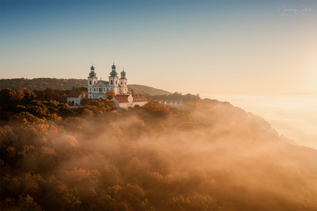 Klasztor kamedułów na krakowskich Bielanach foto: facebook.com/jeremiaszgadek