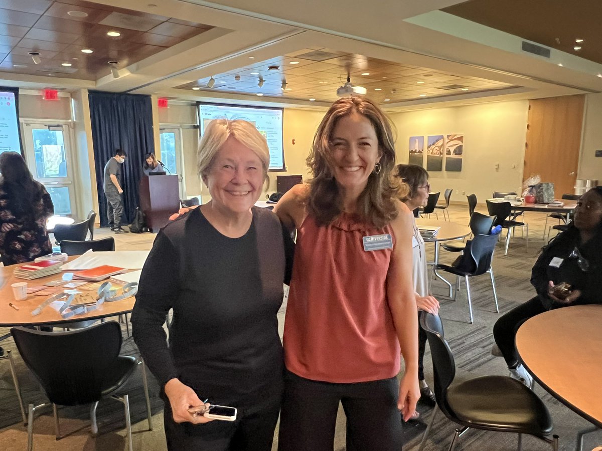Betsy Newmeyer tweet media