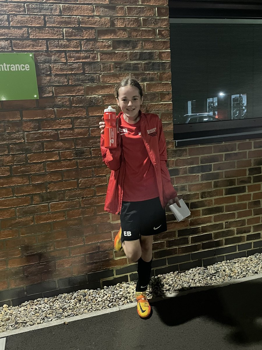 samc173's tweet photo. Player of the half term at the Sunderland PDC and Smashed her 5k PB not a bad week for Ellie β€οΈβ½οΈπββοΈ#folplayerdevelopment #parkrun @JackGray1997 https://t.co/QcLqOPEAu0