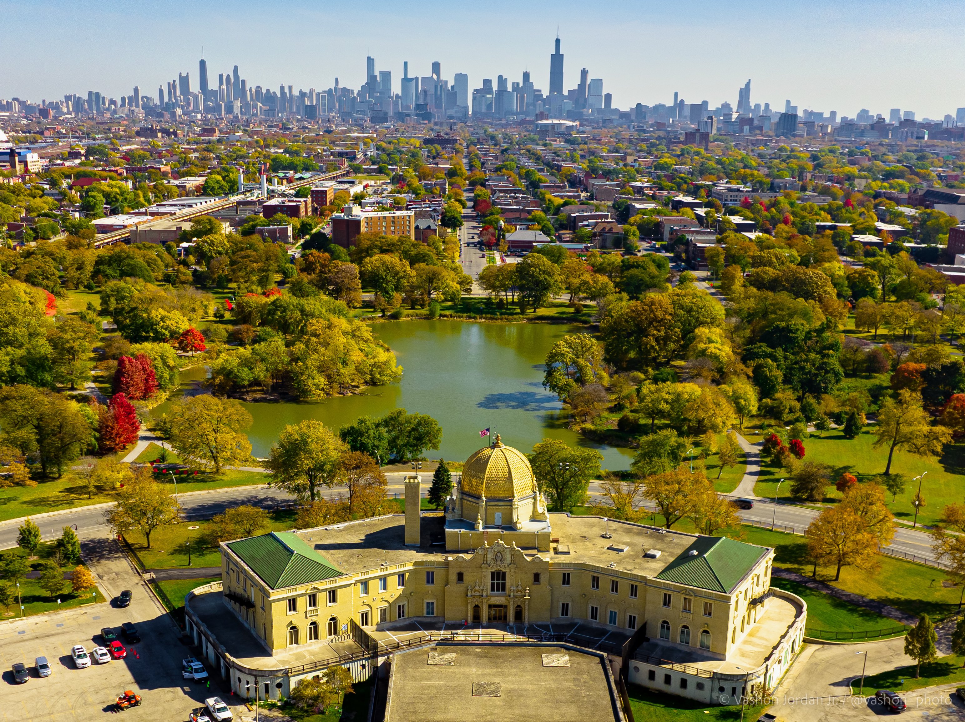 Vashon Jordan Jr. on Twitter "Fall in Chicago, Illinois. autumn 🍁🌳🍂