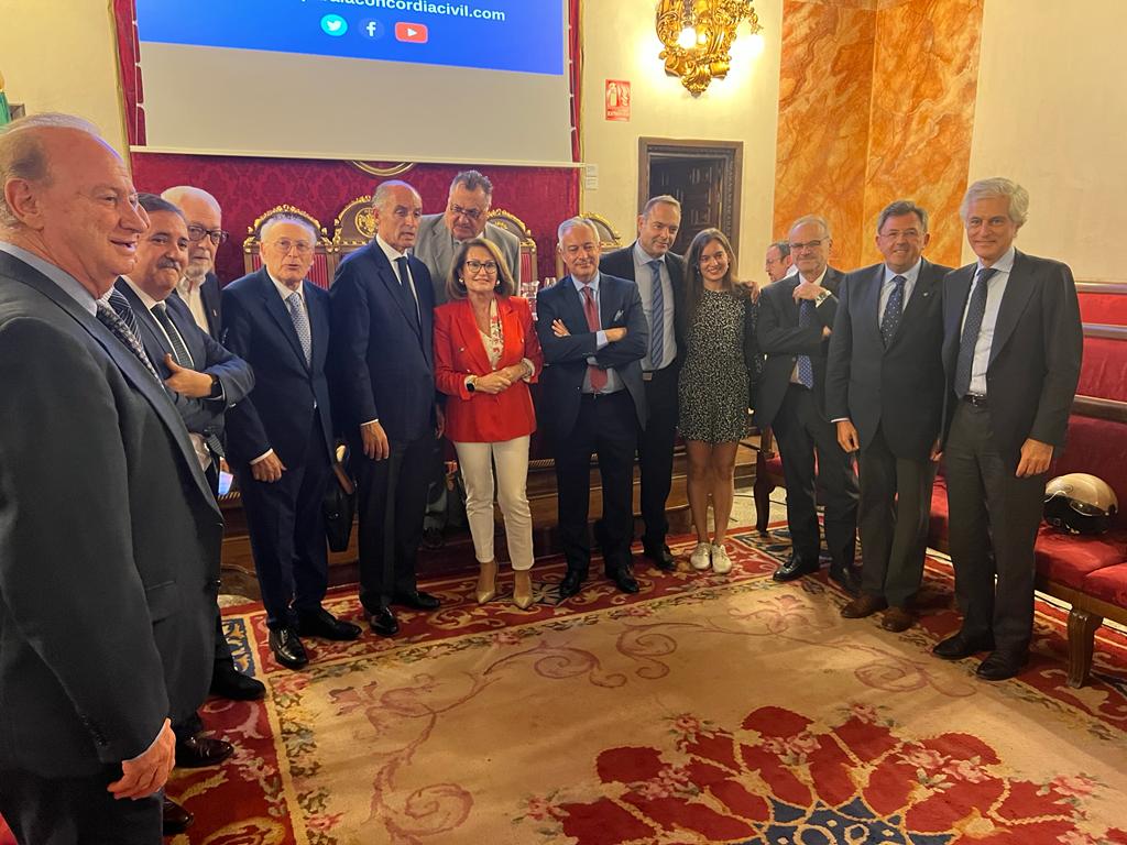 ForoConcordia's tweet photo. 🏛 El Foro celebró el pasado jueves la conferencia de Francisco Camps "Ruptura y recuperación de la concordia política". 

Nos acompañó también el miembro de honor del Foro, Adolfo Suárez Illana. https://t.co/p1e607Vnir