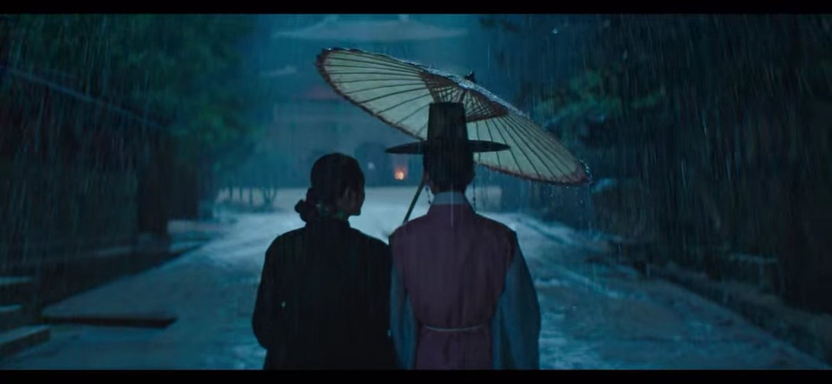 verinagst's tweet photo. Sungguh kalian kalo suka sageuk wajib cobain drama pengganti LW. Eps 3 ini jadi tau kenapa judulnya Under The Queens Umbrella, yaa karna Pangeran Gyeseong bisa menjadi dirinya sendiri ketika bersama sang Ratu. 
🥺🤧😭 #UnderTheQueensUmbrellaEp3 https://t.co/QUE8cFZQzr