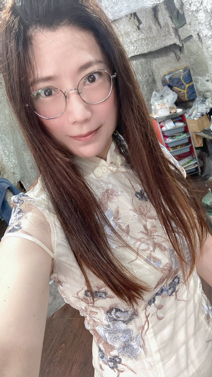 a0912522330's tweet photo. 喜歡旗袍❤️
旗袍真好看 https://t.co/l09Ynafe8l