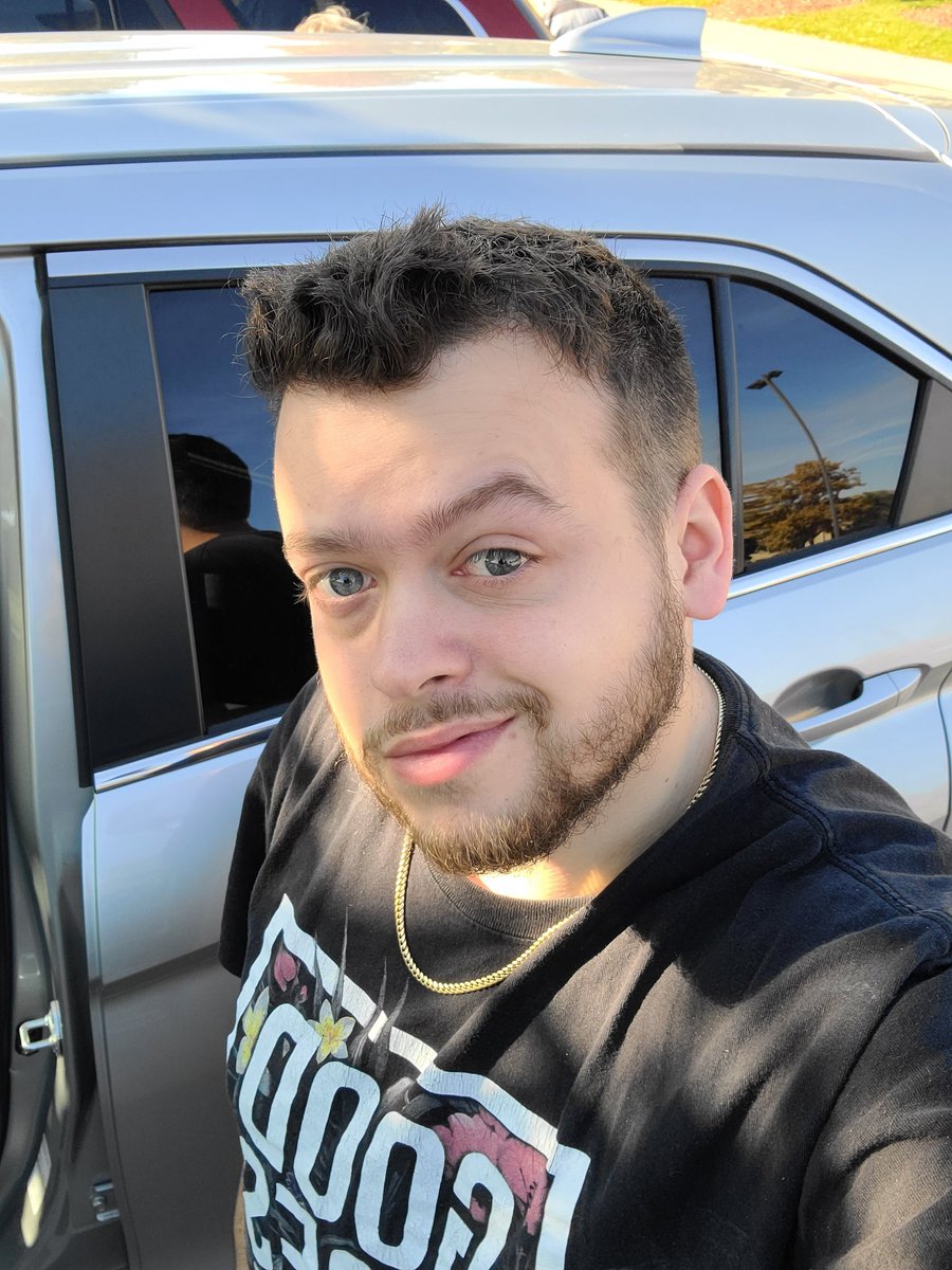 iambrad1022 tweet media