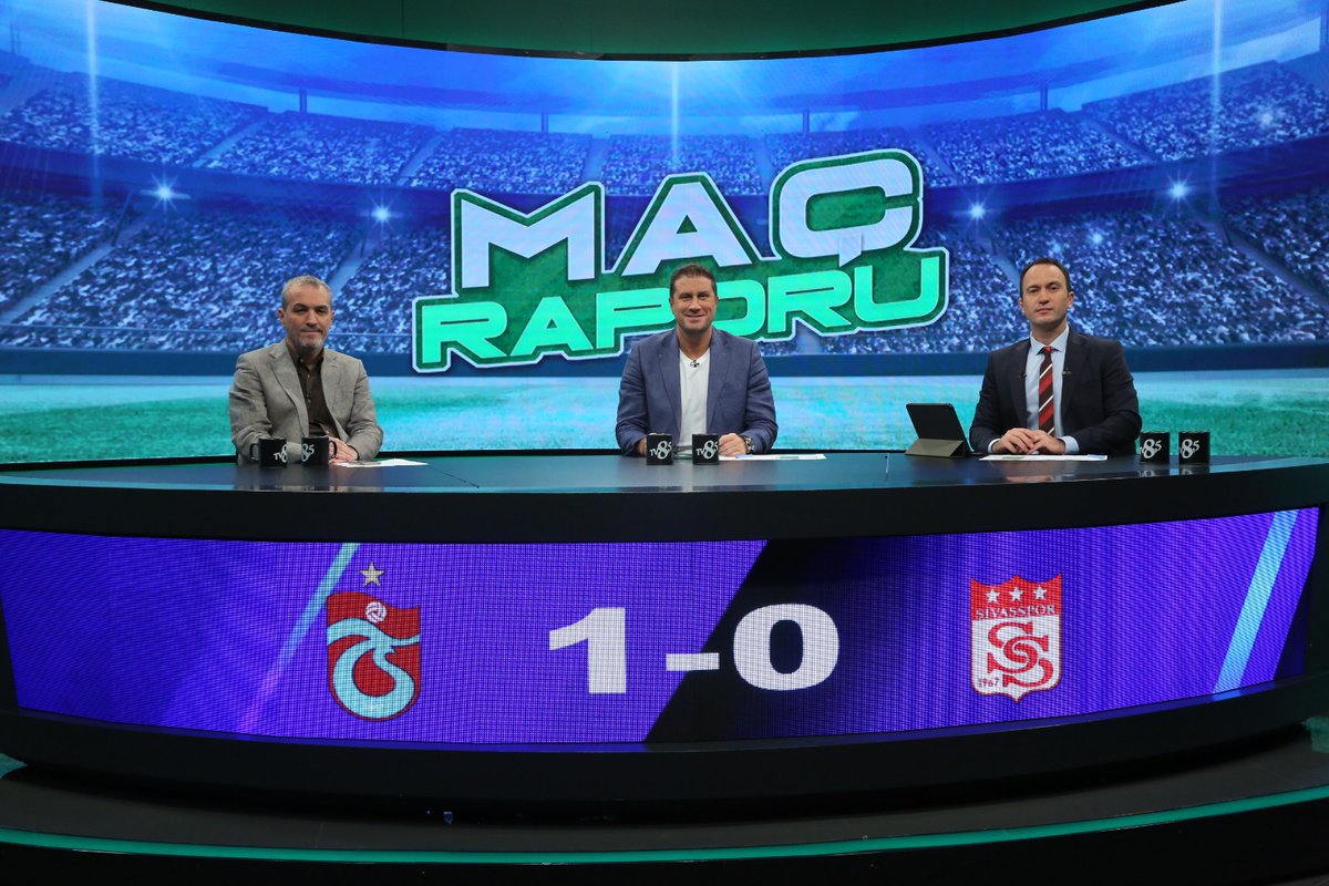 Trabzonspor-Sivasspor maçının ardından yorumlar, gelişmeler. Maç Raporu; @MMMuratoglu'nun sunumu, @AltanTanrikulu ve @mehmetylmz1010'un yorumlarıyla şimdi canlı yayınla TV8,5'ta. #MaçRaporu | #TV8Bucuk