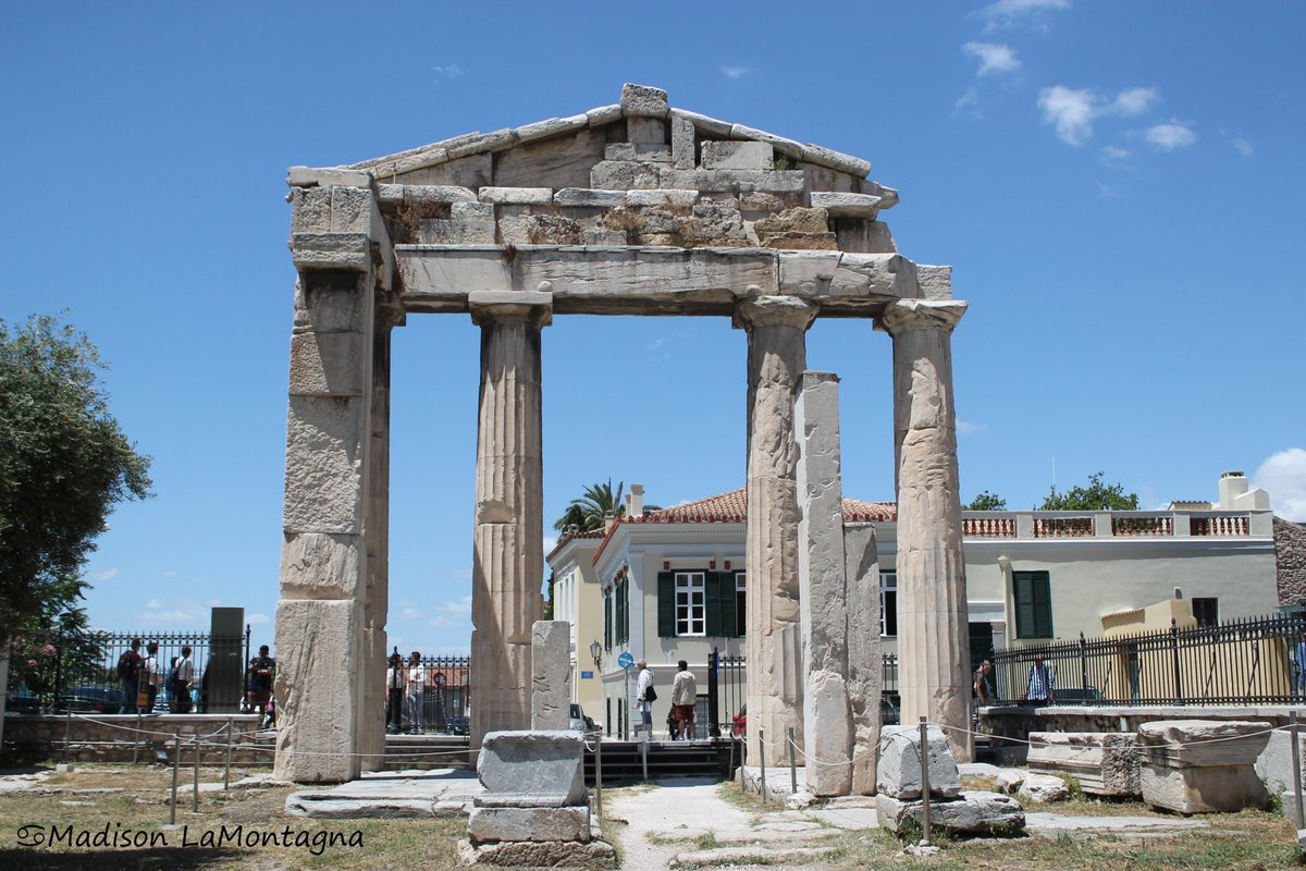 MLaMontagnaPics's tweet photo. The Gate of Athena Archegetis, in the Roman-era agora, Athens, Greece. The gate was built in 11 BCE with donations from Julius Caesar & Augustus. Photo taken by me. #RomanSiteSaturday #AncientRome #AncientGreece #RomanAgora #Athens #AthenaArchegetis #Athena #AncientArchitecture https://t.co/ykxPzAUzrX