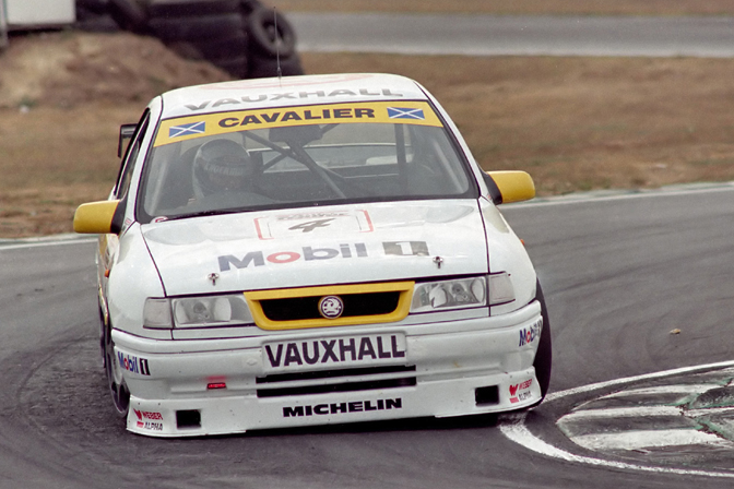 Classic #BTCC time...1995 - Cleland <a href="/jclelandracing/">john cleland</a> Vauxhall