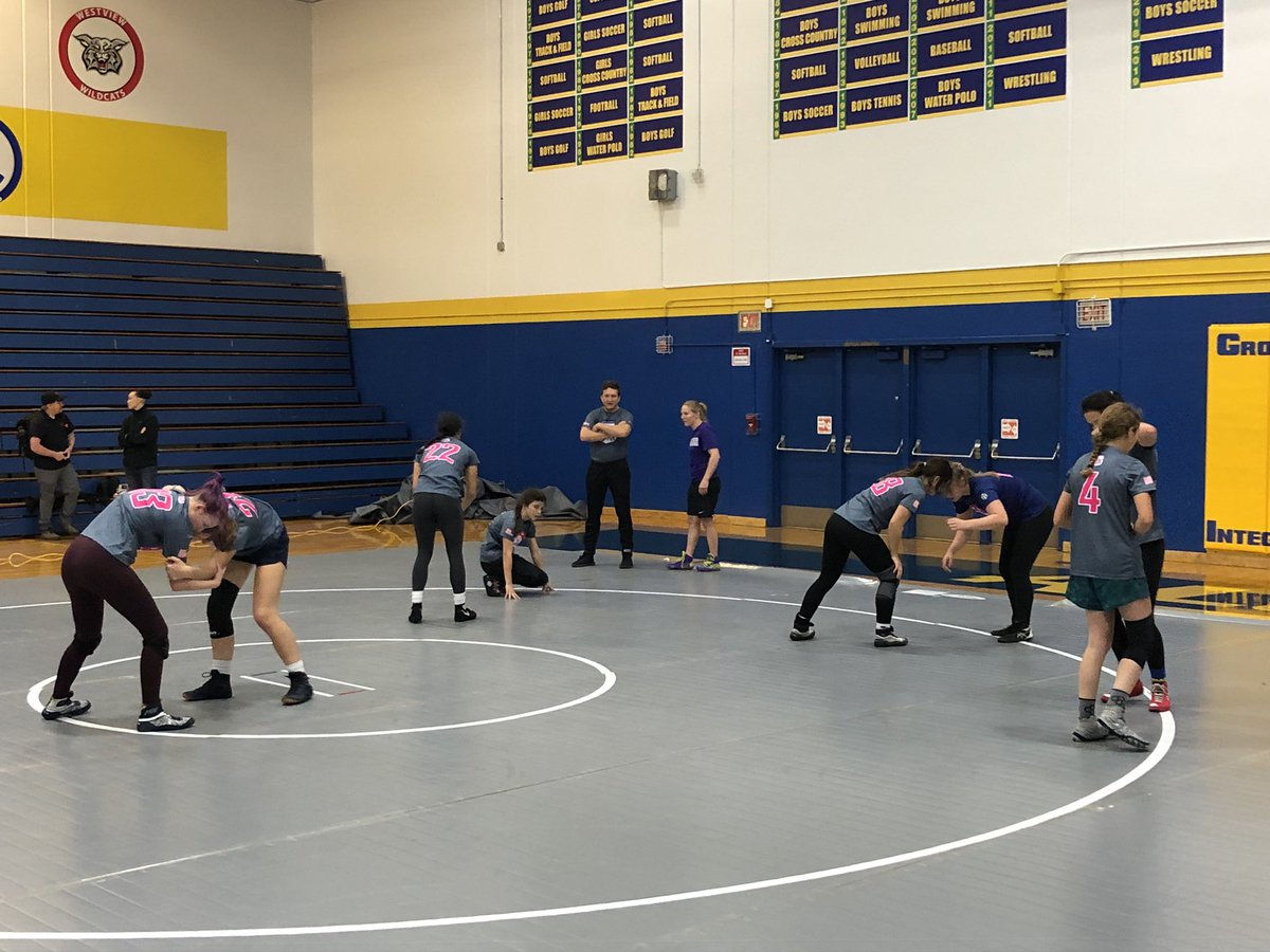 davecloud6's tweet photo. Greetings from Aloha HS: Beaverton, OR! Here for NWCA Blue Chip Prospect Camp &amp; NWCA Scholastic Leadership Academy. Great job @kerryregner! Wrestlers &amp; coaches looking to improve. Hopefully we get to MAT RETURNS!later. Great job @nwcawrestling @ShaneSparksBTN  @BudHennebaul https://t.co/2tUllK8B1D