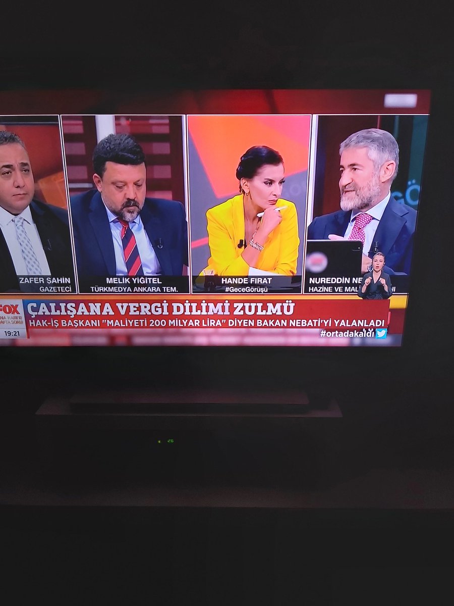 Bakan nebati işçinin vergi dilimi ile uğraşma ne dersen de <a href="/baykemal/">kemal karakaş</a> gelecek zaten hersey güzel olacak .