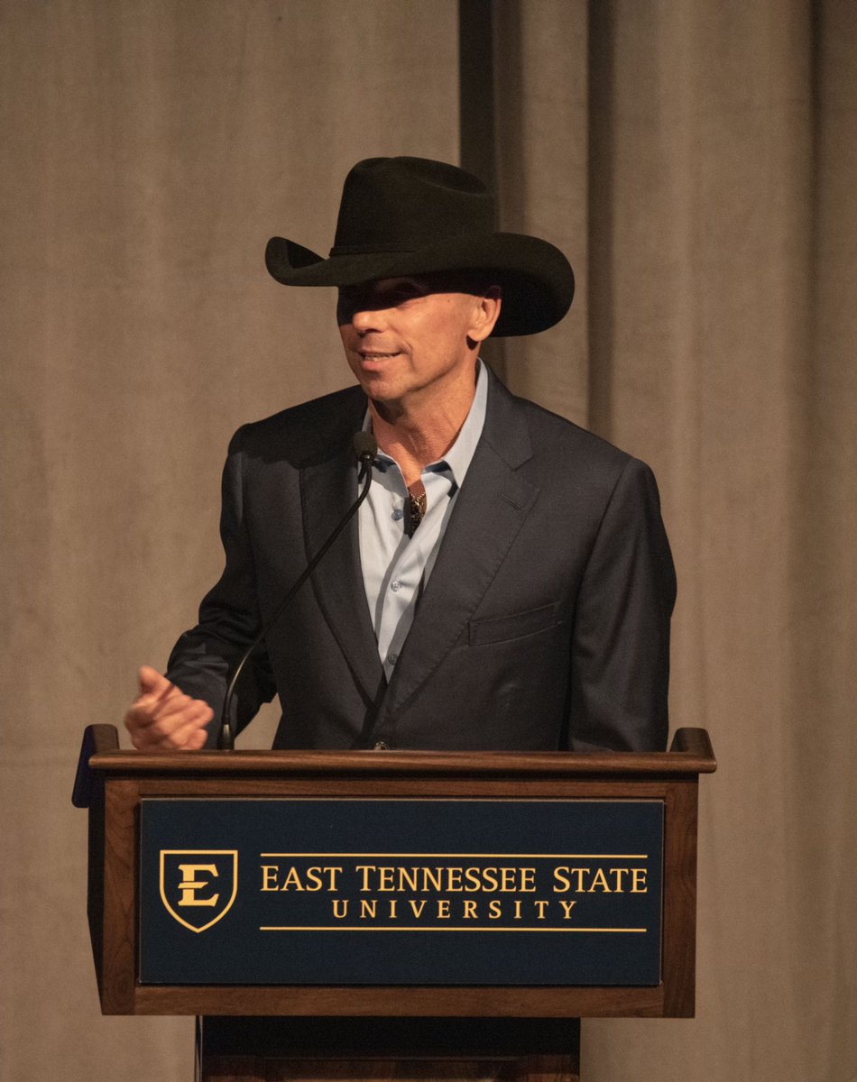 Kenny Chesney tweet media