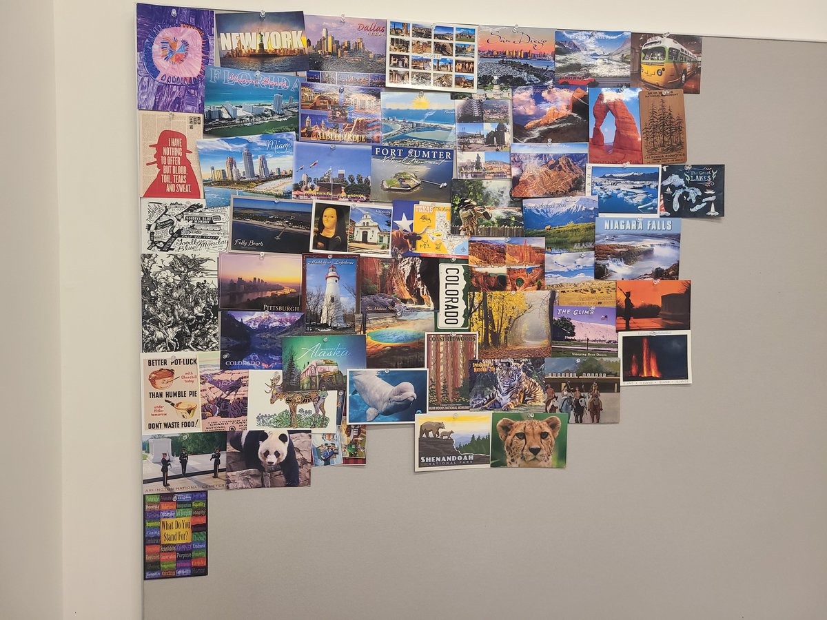 Had a great night of parent teacher conferences. One of my favorite parts? Student volunteers using their breaks to help me decorate my classroom to be more festive. We truly have the kindest kids. #MortonPride