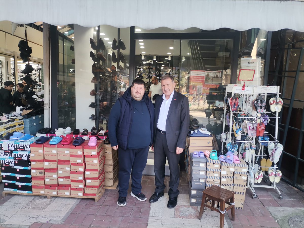 ilyasseker41's tweet photo. AK Parti Kocaeli İl Başkanlığı İstişare Kurulu Üyemiz Ahmet Berberoğlu'nu iş yerinde ziyaret ettim.
Misafirperverliklerinden dolayı kendisine teşekkür ediyorum. https://t.co/zMyCNvCQAl