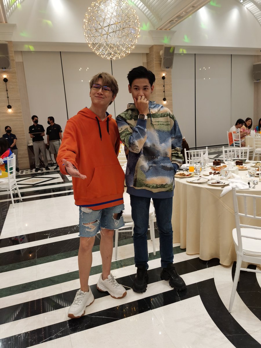 Ooyunun's tweet photo. อุ้ยรูปหล่น
#Aiscallingmelody
#KristPerawat
#SingtoPrachaya https://t.co/yDzrqZ0Joh