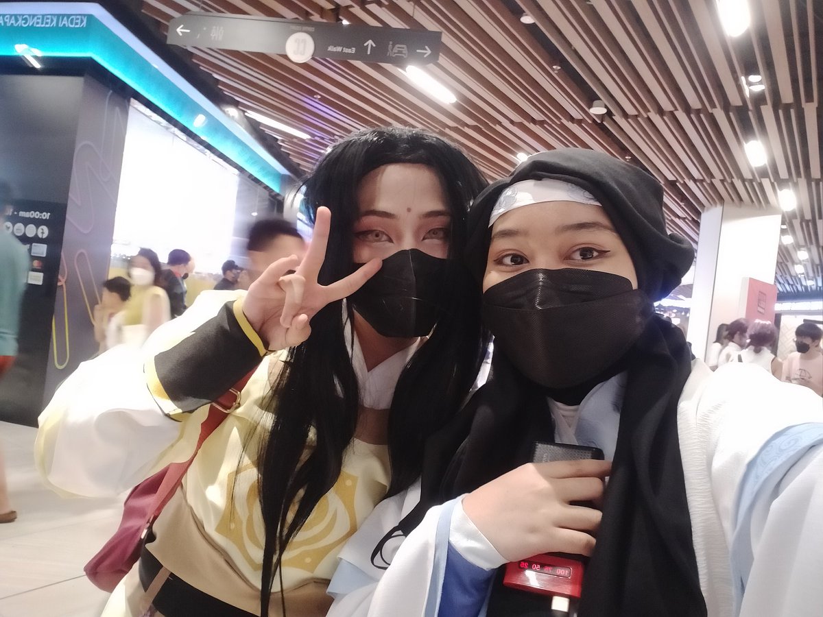 LisaYuuki1's tweet photo. Im so glad to cosplay as shizui today because i found a wonderful person today🥺🥺🥺 https://t.co/SYQoEsyXRN