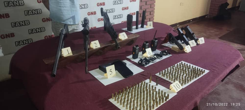 dhernandezlarez's tweet photo. Solo el Estado puede poseer y usar armas de guerra. Todas las que existan, se fabriquen o se introduzcan en el país pasarán a ser propiedad de la República sin indemnización ni proceso. https://t.co/1cEYBYUz0c