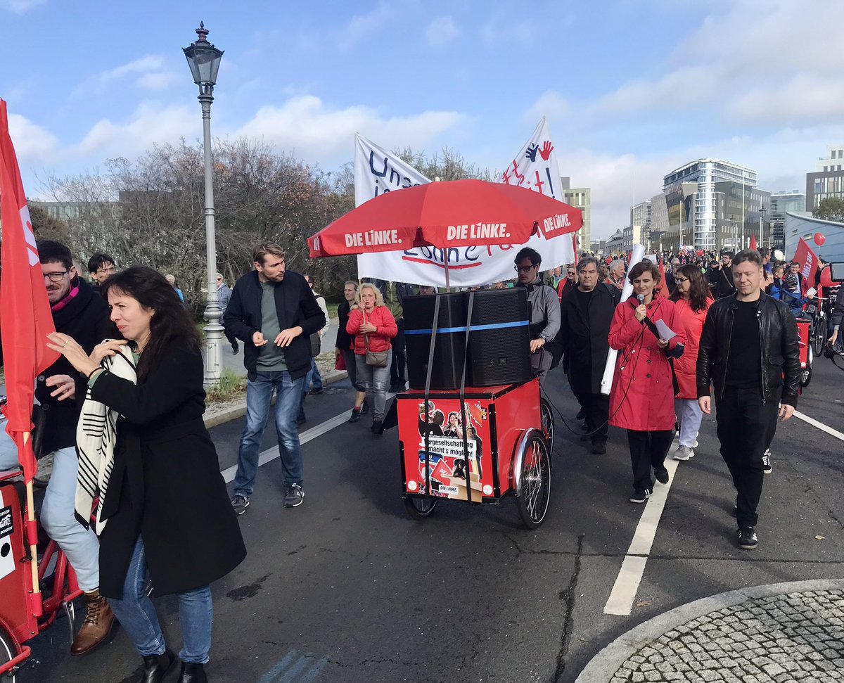 Energiepreise und Mieten deckeln, Übergewinne abschöpfen, Menschen mit normalen und geringen Einkommen unterstützen. Dafür streiten wir in Berlin im Senat und Parlament, ebenso wie auf der Straße. @katjakipping @schirdewan #solidarischerHerbst #b2210