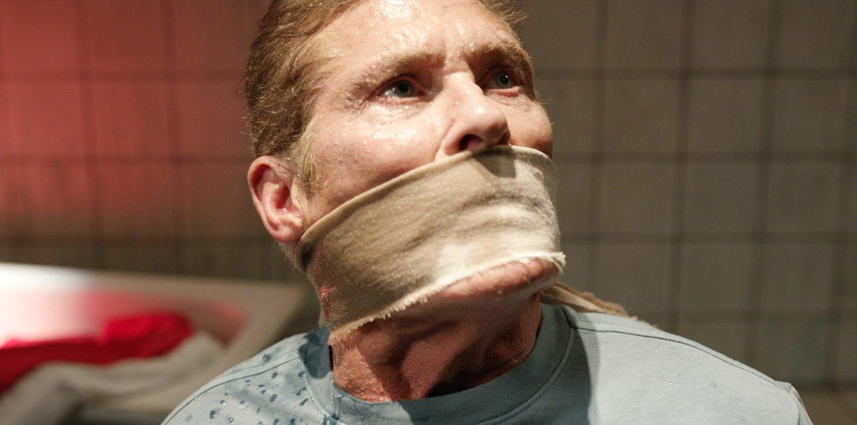 "What the fucking fuck?" David Hasselhoff 

#ZeNetwork #rtlplus #davidhasselhoff #HenryHübchen

(Pssst: ab 01.11. Gratismonat bei RTL+ anmelden und Ze Network gucken!)