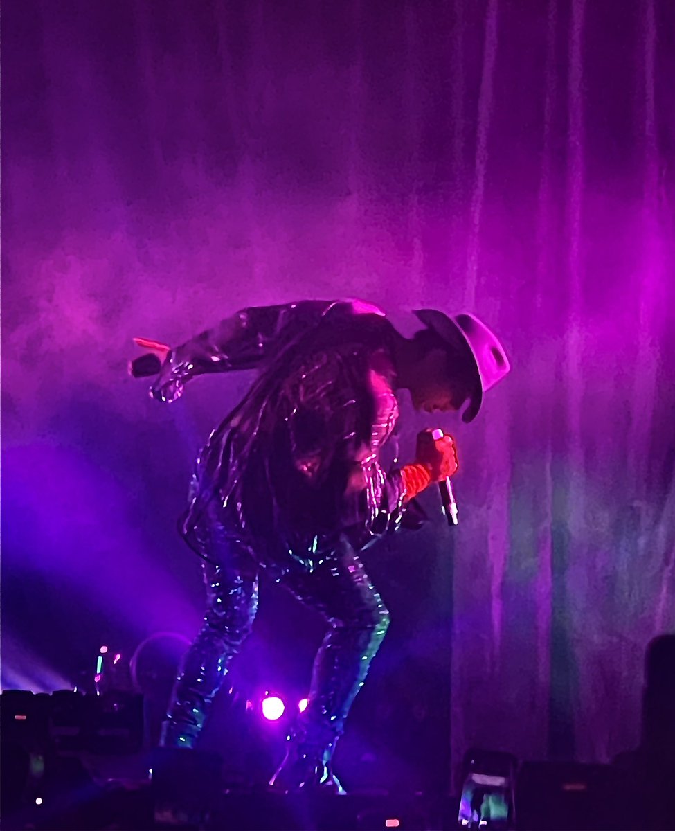 kittykitty_0's tweet photo. les juro que ayer fue el mejor día de mi vida #dpr #DPRIAN #DPRRegimeTour #DPRINLIMA #dprinperu https://t.co/RdaP3FAGur