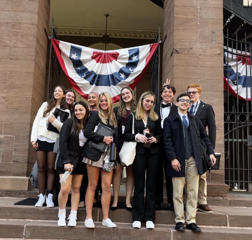 theWRSG's tweet photo. This week, we joined schools a part of CASC at the President’s Symposium and Constitutional Convention located at the Old State House in Hartford! We’d like to thank former Associate Justice of the CT Supreme Court, Justice Dennis Eveleigh, for speaking with us today. https://t.co/6KLXe94SDt