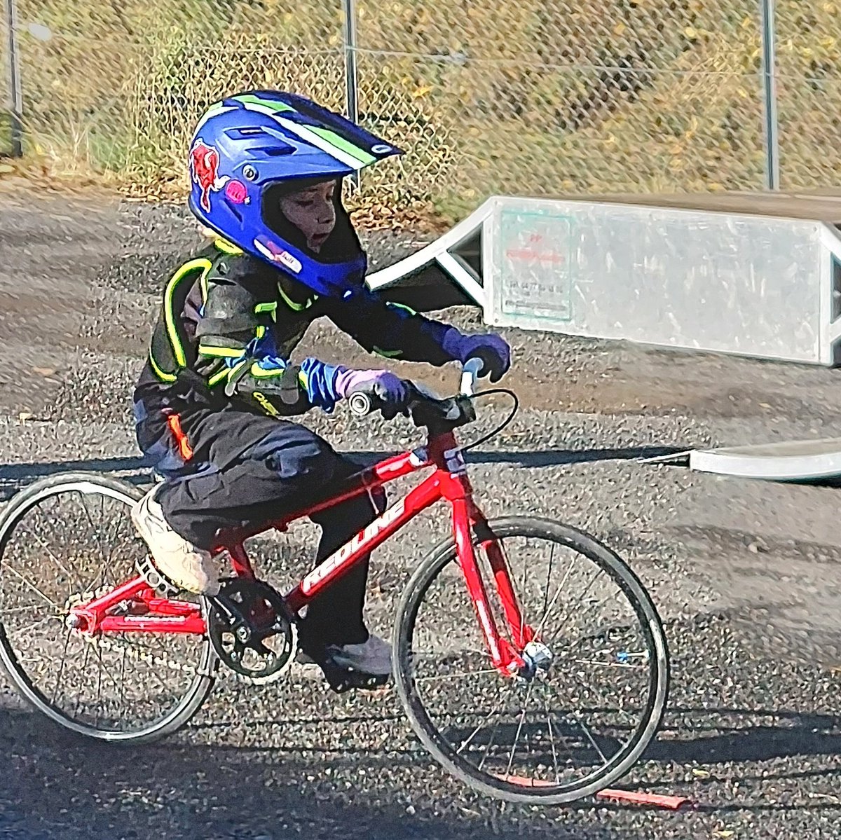VickiHenry63's tweet image. Proud mama moment 💖

My 5yo finding her groove with BMX racing! Took a couple tries to find her passion, but now she's the only girl in her group and always raises her hand to go first.

No Salesforce Saturdays for me - looks like it will be BMX Saturdays now!

#SquishedCheeks