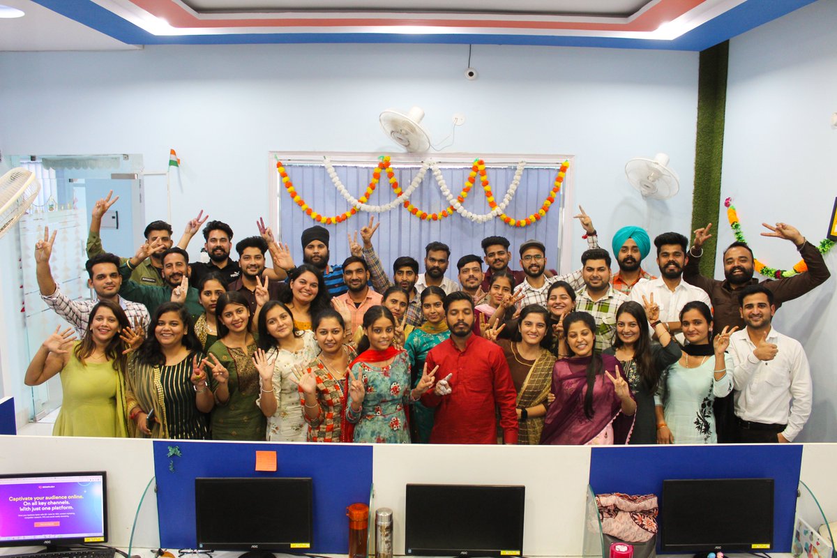 SandeepWebbers's tweet image. Diwali came early at Webbers Live Solutions🧨🪔 

Today, at our vibrant Gurdaspur &amp;amp; Mohali offices, we ushered in the auspicious festival of lights, love, and camaraderie with our traditional Diwali puja.

Here are a few snapshots from the Office Wali Diwali🤌🏻
#diwali2022