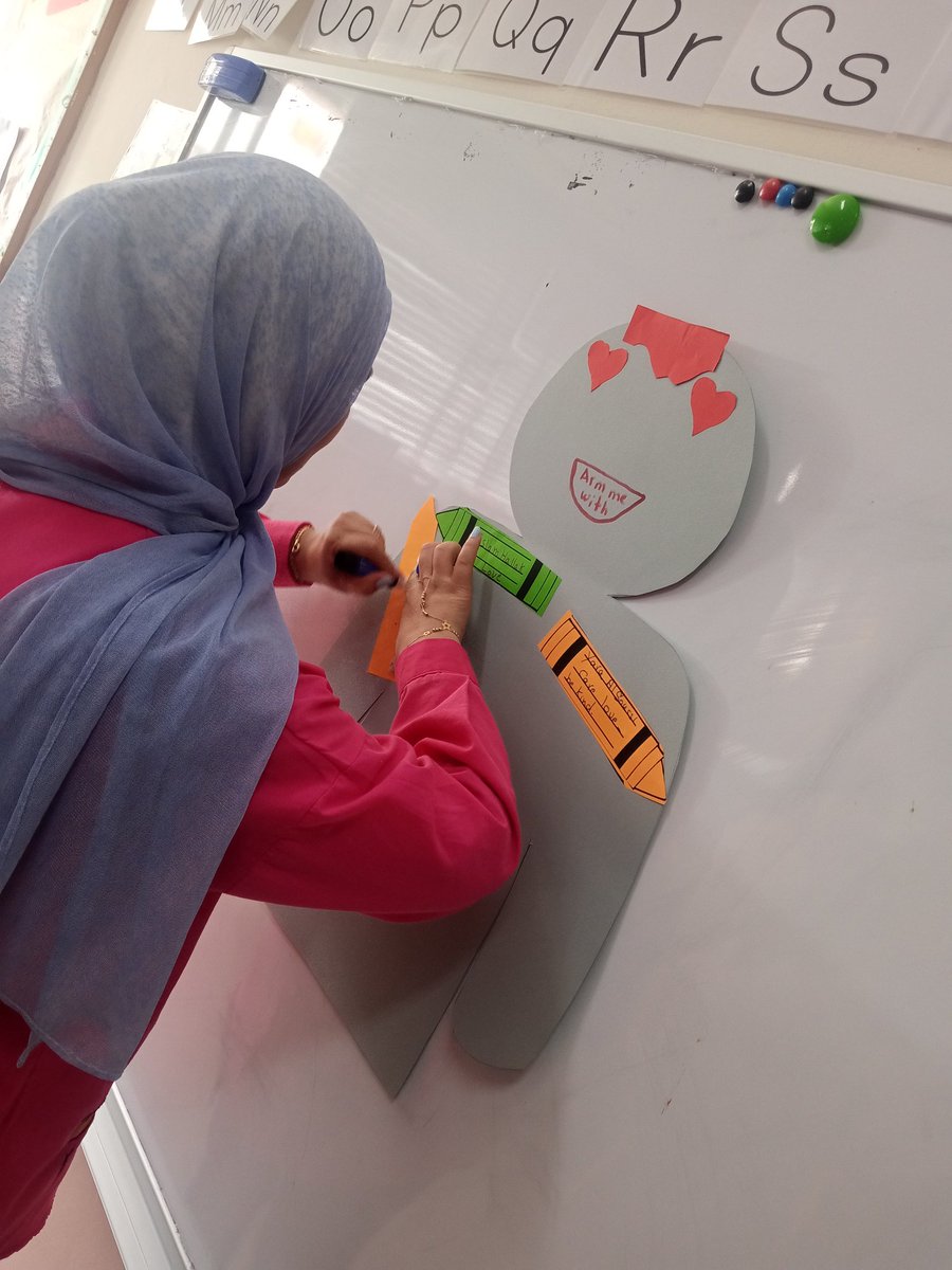 Ola Zaatari (@olazaatari1) on Twitter photo الخطوة الاولى نحو النجاح تكمن في بناء جسر تواصل متين بين افراد الهيئة التعليمية والاهل.
#ايد بإيد مننجح على الأكيد
<a href="/makdawhaschool/">Makassed Dawha School</a>
<a href="/FThaalby/">Feda Thaalby</a> الخطوة الاولى نحو النجاح تكمن في بناء جسر تواصل متين بين افراد الهيئة التعليمية والاهل.
#ايد بإيد مننجح على الأكيد
<a href="/makdawhaschool/">Makassed Dawha School</a>
<a href="/FThaalby/">Feda Thaalby</a>