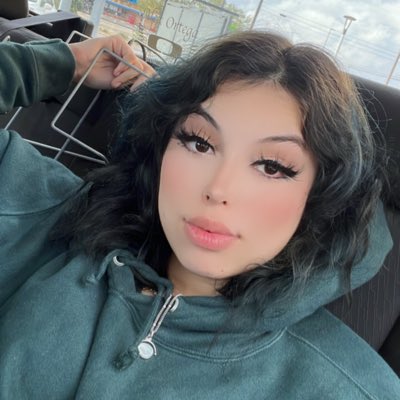 giana004's tweet photo. #NewProfilePic https://t.co/UyjpRKxShA