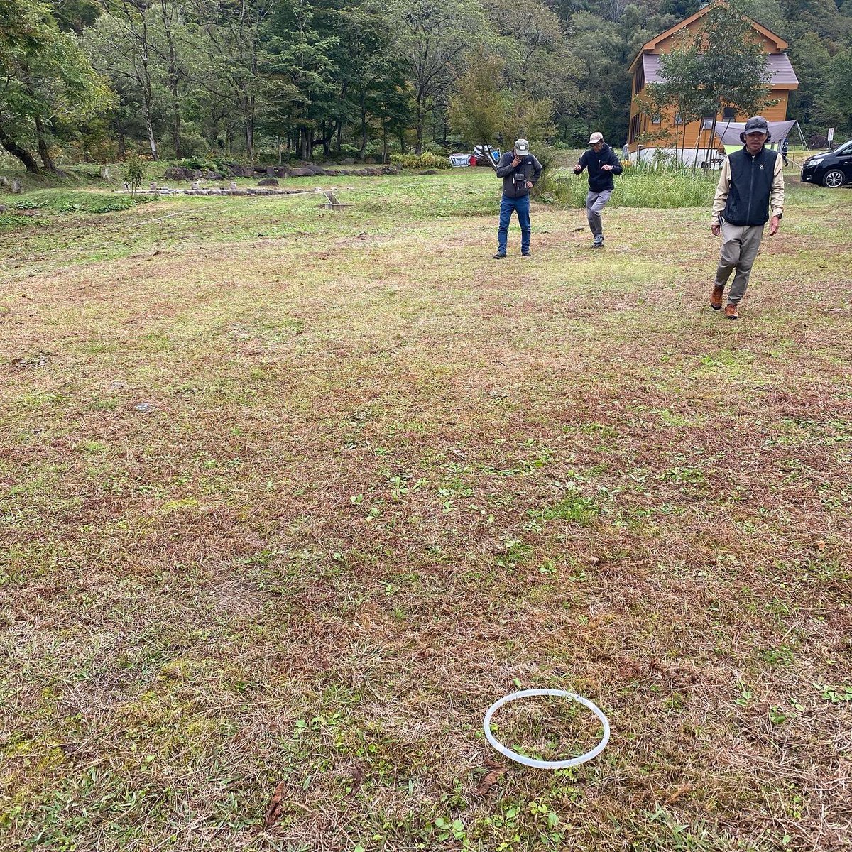 nffsjj's tweet photo. 新潟市南区EverRodさんの試投会の様子。ついでにフライ回収棒研究所のぼりも初お披露目。#bamboorod #everrod #フライ回収棒 #フライ回収棒研究所 #flyfishing #フライフィッシング https://t.co/PTzu82CVdY