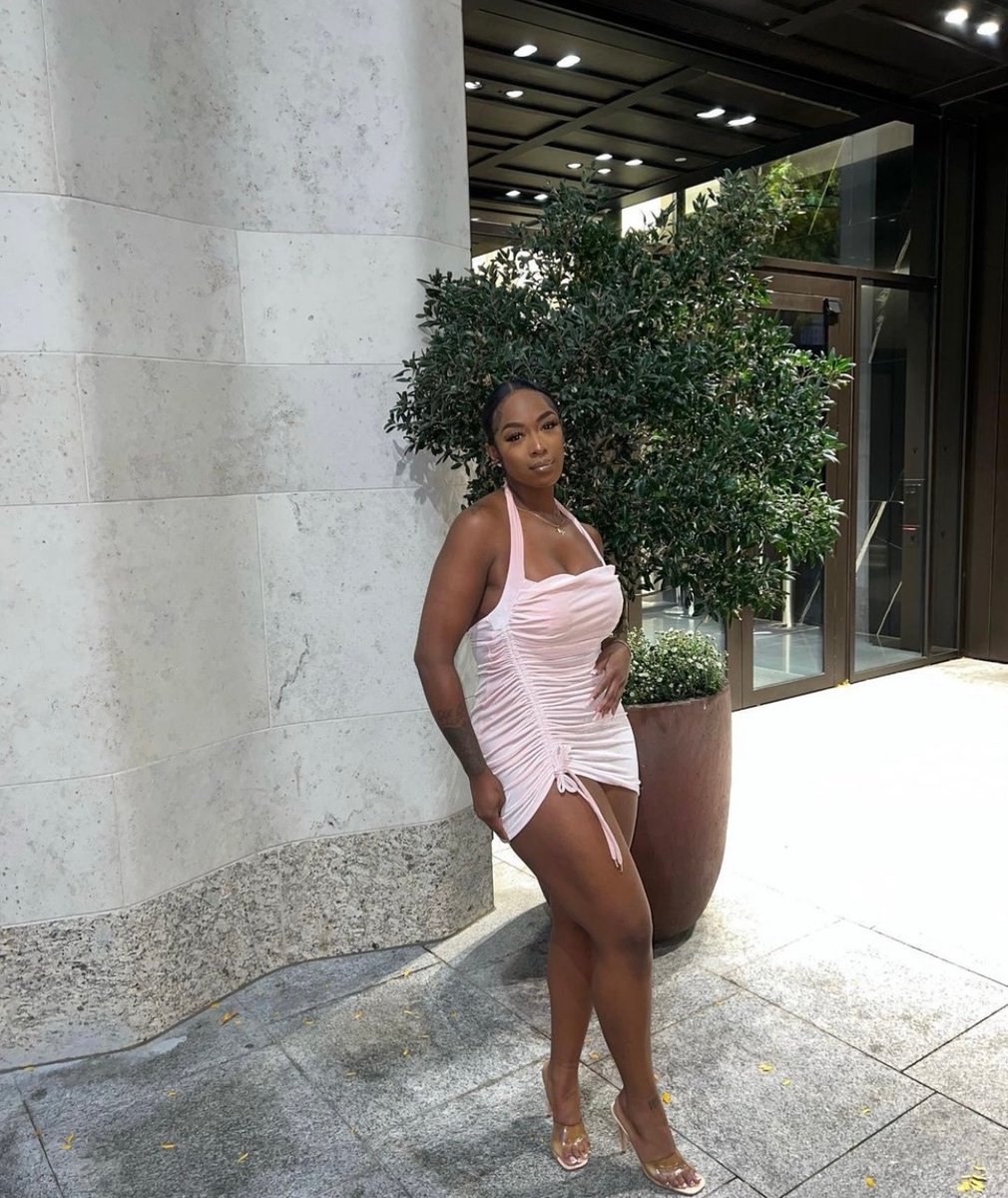 feocollection's tweet photo. This is what you call wearing the dress and not letting the dress wear you 😍🔥 https://t.co/pmfRKhl0Uc killing it in our Blush Pink Velvet Halter Neck Bodycon Dress 🤍 Shop Here: https://t.co/E8re8CBaU3 https://t.co/XRvxDnVrEU