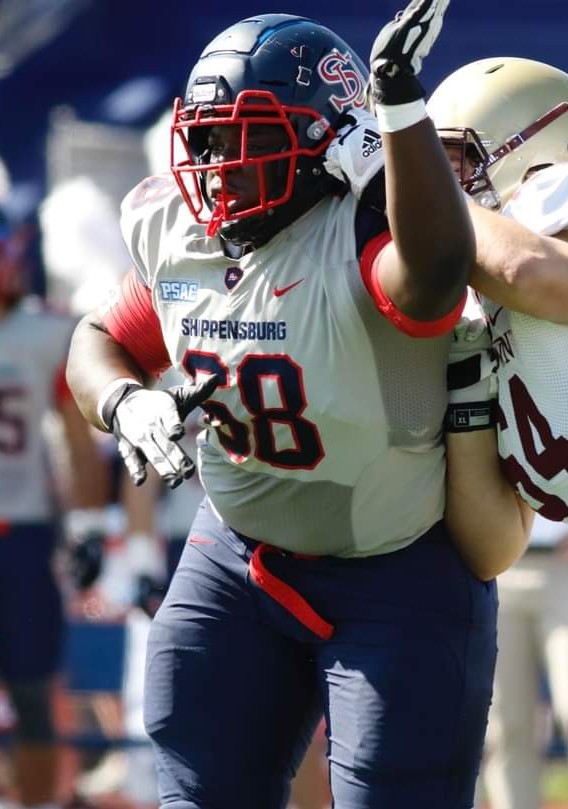 Pursuit of happiness is one day at a time. If you look past your daily opportunity to succeed, you may be left wondering what could have been. Millersville is on the ⏰.. don't let the day pass without being successful! Pursuit, Passion &amp; Pride #RRP #DLinePride #RedDawgs