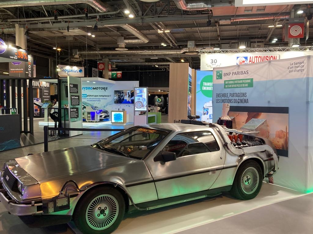 BNPParibas's tweet photo. 🚗💥 La #DeLorean est de retour au @mondialdelauto !
Venez la découvrir sur le stand BNP Paribas!
A 15h30, @FranckMyLife de @MovieCarCentral vous accueillera pour une conférence sur les voitures mythique de #cinema 🎬
#Partners4Mobility #RevolutionIsOn https://t.co/jLKhSj8kj8