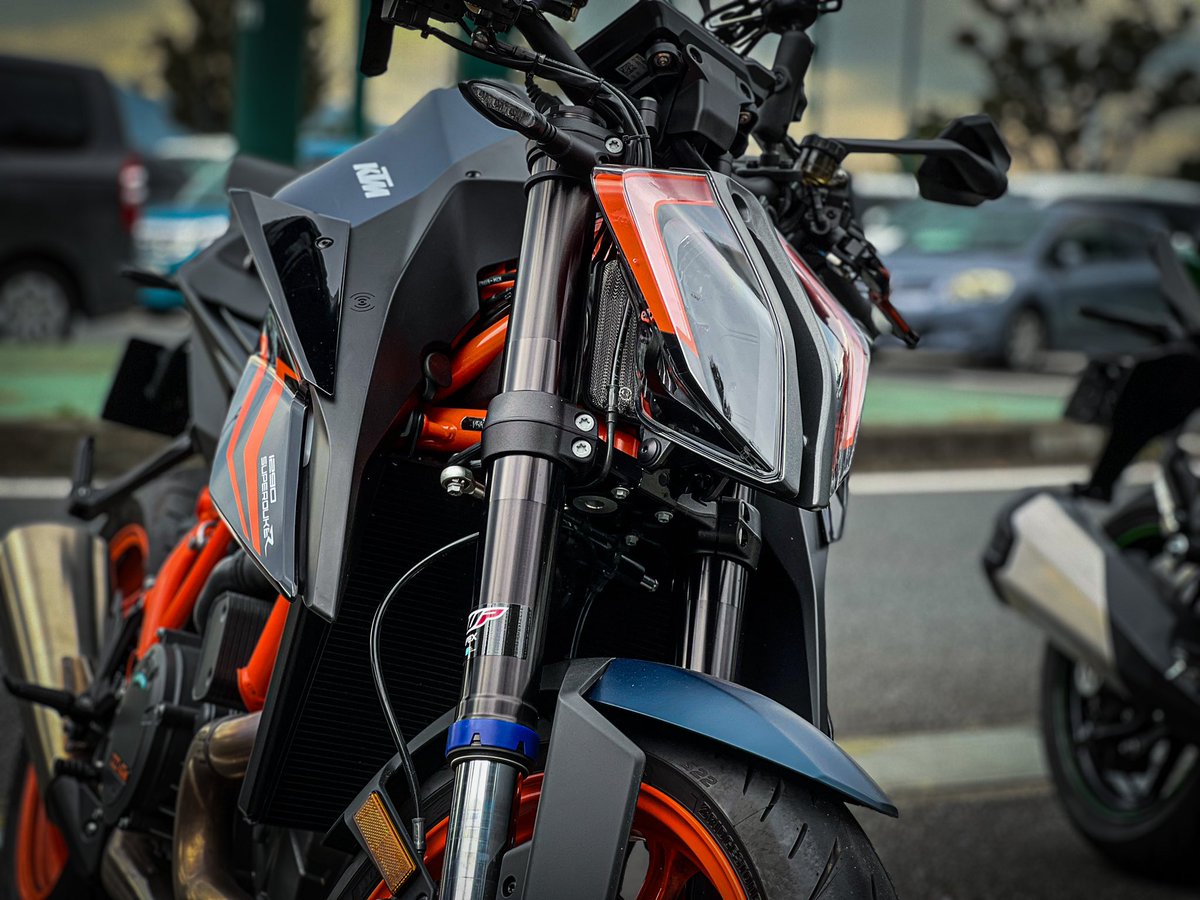 include_lib's tweet image. ツーリングで撮った写真を加工した物がこちらです