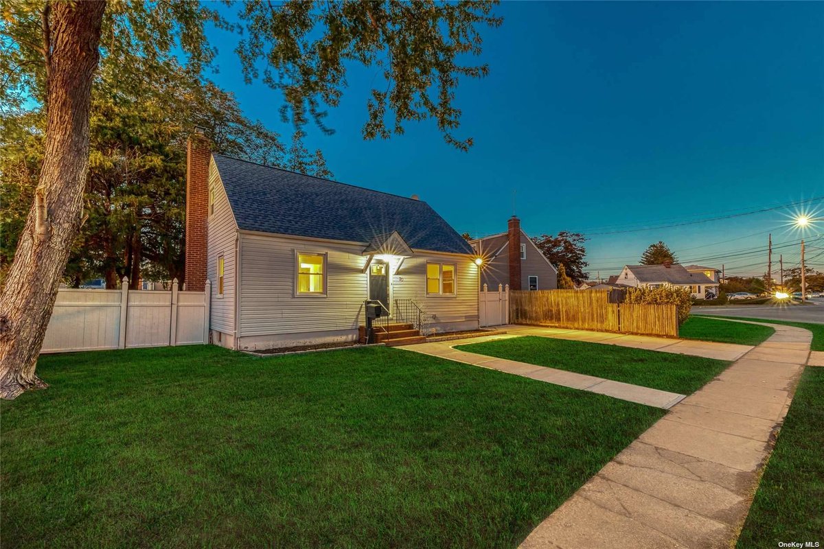 Rebecca Cohen tweet media