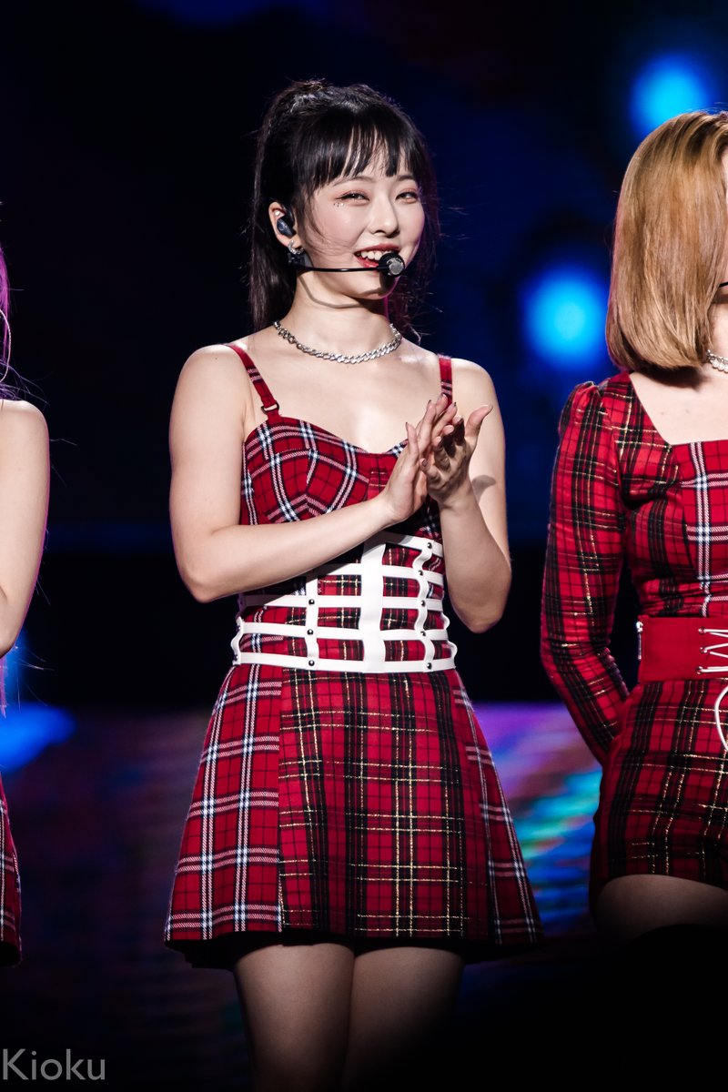 haruhiyuu's tweet photo. [2022.10.21] LOONA ViVi
「 POPSTIVAL 2022 」

The whole world needs to know that ViVi is extra gorgeous with those bangs. ❤️

#이달의소녀 #LOONA #LOONAFESTIVAL #POPSTIVAL2022 #ViVi
@loonatheworld https://t.co/DljqYWBGgj