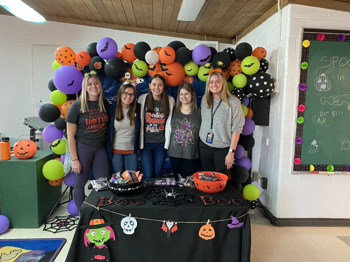 MsPalicka's tweet image. So grateful for our PTC and special ed team for all they did last night to help make @PennoyerSchool’s Trunk or Treat a great experience for our students! #pennoyerpride
